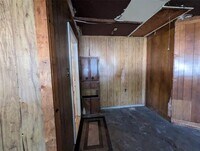 2111 Laura Ln photo'