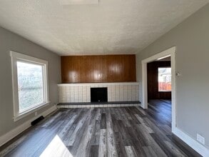 639 Maryland Ave SW in Canton, OH - Building Photo - Building Photo