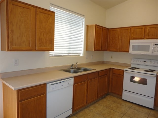 8953 E Capri Ave in Mesa, AZ - Building Photo - Building Photo