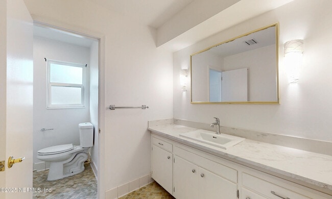 3812 Buckskin Trail E in Jacksonville, FL - Building Photo - Building Photo