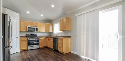 1735 S Bridle Path Loop in Lehi, UT - Building Photo - Building Photo