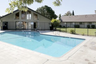 Palm Gardens 2017, LLC in Tustin, CA - Building Photo