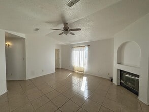 331 Cll Amarillo SW in Albuquerque, NM - Building Photo - Building Photo
