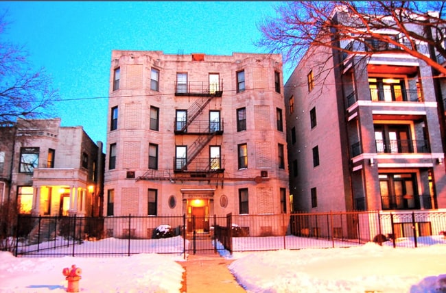 property at 6527 S Kimbark Ave