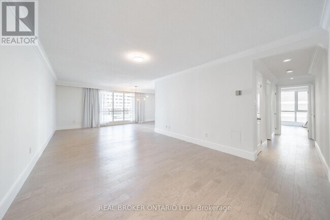40-740 Rosehill Ave in Toronto, ON - Building Photo - Building Photo