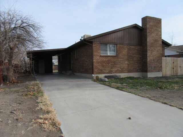1730 N 17th St in Grand Junction, CO - Building Photo