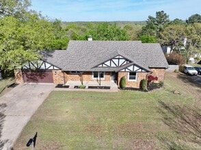 1144 N Faulkner Dr in Claremore, OK - Building Photo - Building Photo