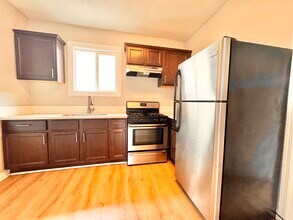 4348 Lockwood Ave in Los Angeles, CA - Building Photo - Building Photo