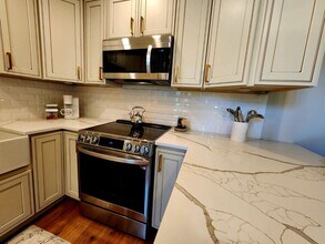 34 Lausanne Ct in Lake Geneva, WI - Building Photo - Building Photo