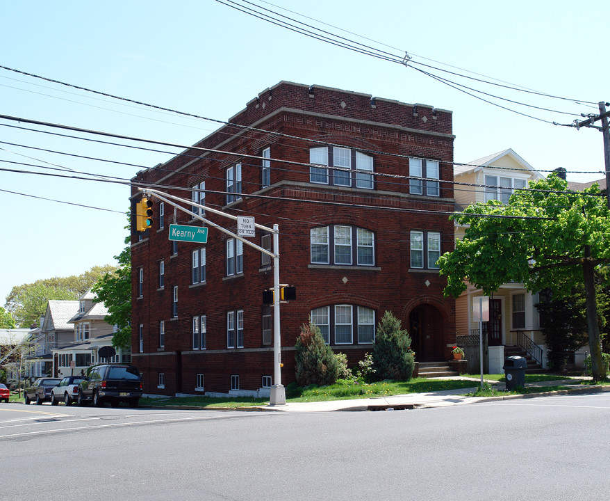 788 Kearny Ave in Kearny, NJ - Building Photo