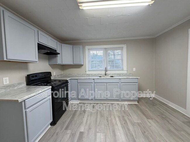 629 W Kerr St in Salisbury, NC - Building Photo - Building Photo