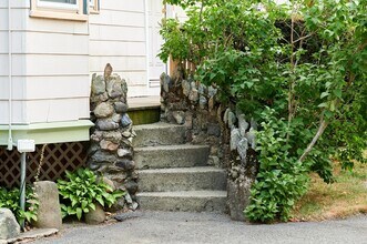 127 Upham St in Melrose, MA - Building Photo - Building Photo