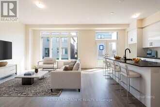 84 Shepherd Dr in Barrie, ON - Building Photo - Building Photo