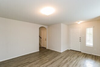 2744 Madison Ct in Conroe, TX - Building Photo - Building Photo