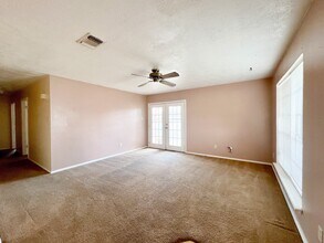 707 Ruth Ct in Navasota, TX - Building Photo - Building Photo