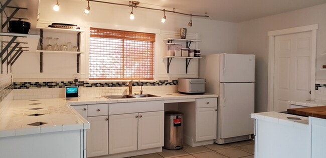 3195 White Cir in Marina, CA - Building Photo - Building Photo