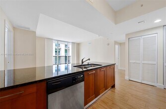 4100 Salzedo St, Unit 710 in Coral Gables, FL - Building Photo - Building Photo