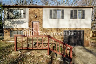 7818 Inverness Ct in Indianapolis, IN - Building Photo