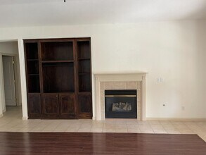 8714 N Heartland Way in Fresno, CA - Building Photo - Building Photo