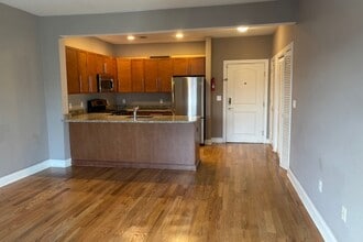 1210 Windsor Park Ct in Englewood, NJ - Building Photo - Building Photo