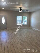 2911 Marshall St in Greenville, TX - Foto de edificio - Building Photo