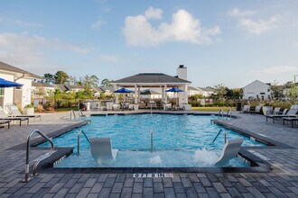 Hawthorne at the Pointe in Wilmington, NC - Foto de edificio - Building Photo