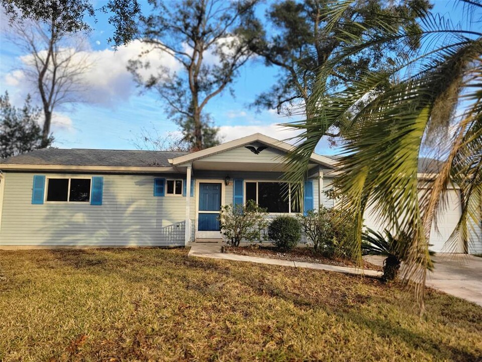 10881 SW 75th Ave in Ocala, FL - Building Photo