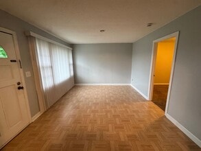 1007 Cooper Dr in Fort Dodge, IA - Building Photo - Building Photo