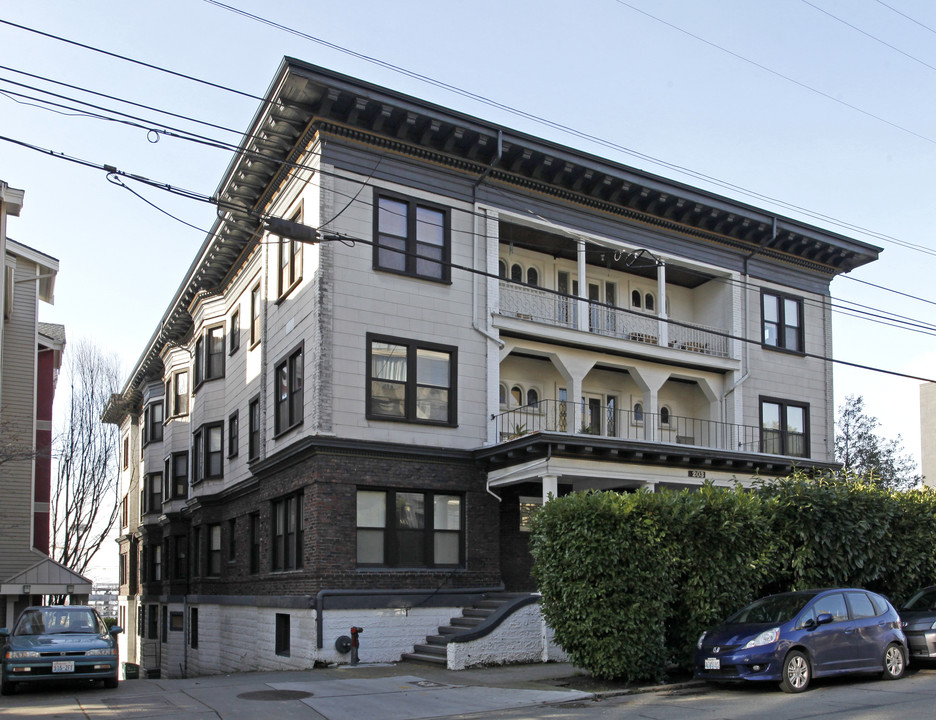 Chardonnay Apartments in Seattle, WA - Foto de edificio