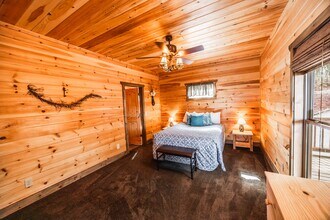 921 Ridge Peak Dr in Blairsville, GA - Building Photo - Building Photo