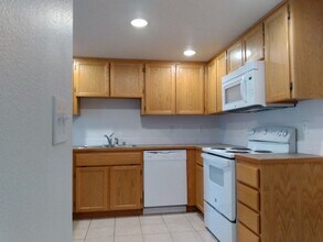 19921 9th Ave Ct E in Spanaway, WA - Building Photo - Building Photo