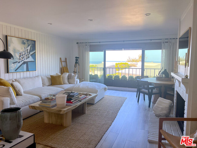 6776 Shearwater Ln in Malibu, CA - Building Photo - Building Photo