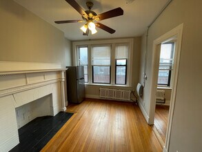 40 JFK St, Unit 20 in Cambridge, MA - Foto de edificio - Building Photo