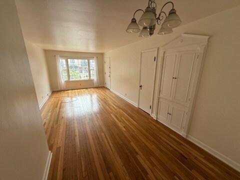 3715 N Oakland Ave, Unit 4 in Shorewood, WI - Building Photo - Building Photo