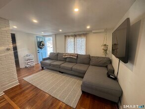 19 Soundview Ave in Norwalk, CT - Building Photo - Building Photo