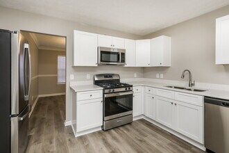 5875 Bellingrath Way in Lithonia, GA - Building Photo - Building Photo