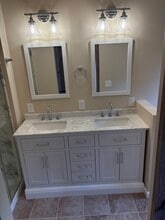 1100 Valley Club Rd in Irwin, PA - Building Photo - Building Photo