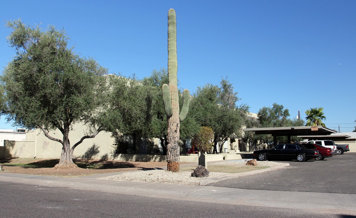 Harvard Heights Condominiums in Phoenix, AZ - Building Photo