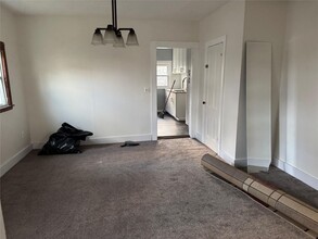 13 Beattie Ave in Middletown, NY - Building Photo - Building Photo