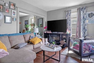 1844 S 2nd St in Springfield, IL - Foto de edificio - Building Photo