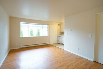 Crown Colony in Seattle, WA - Building Photo - Interior Photo