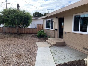 1537 Lowell St in Seaside, CA - Building Photo - Building Photo