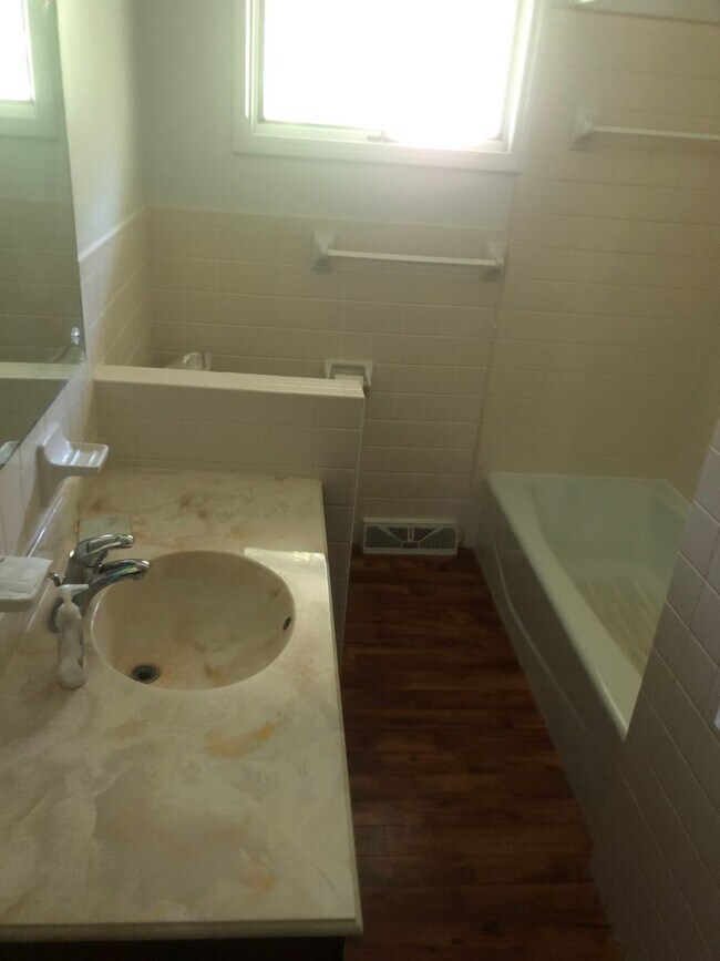 property at 7591 W Henderson Rd