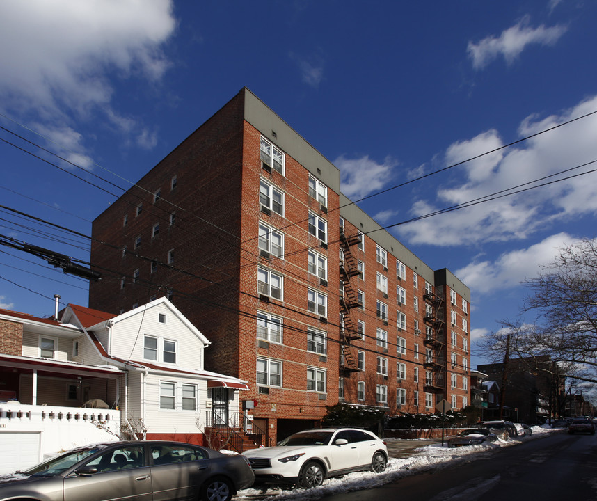 64-49 Wetherole St in Rego Park, NY - Building Photo