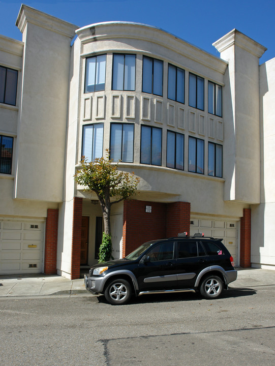 213-215 Dorado Terr. in San Francisco, CA - Building Photo