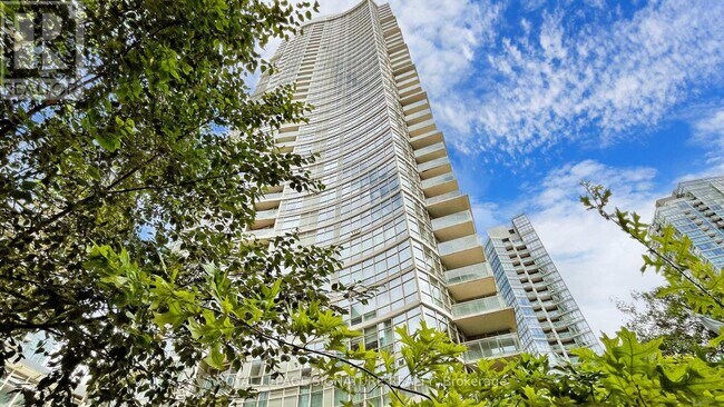 10 Navy Wharf Ct in Toronto, ON - Building Photo - Building Photo