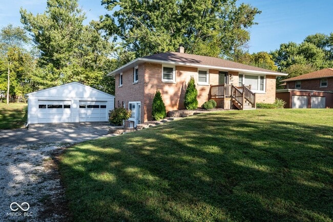 property at 4219 E Deckard Dr