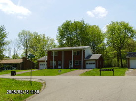 1342 W Cambridge And Cobblestone NE Apartments