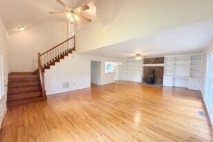 4696 Beaver Rd SW in Loganville, GA - Building Photo
