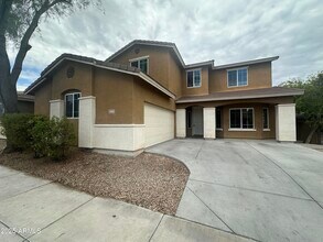 7430 S 27th Way in Phoenix, AZ - Building Photo - Building Photo